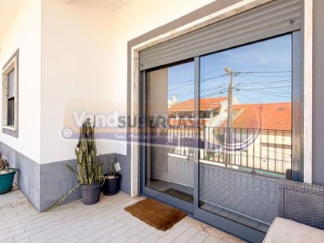 Andar de Moradia T3+2 em Samora Correia SC1036