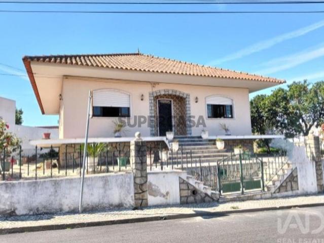 Andar de moradia T3 em Vale de Cavalos de 139 m²