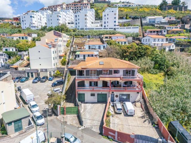 Andar de Moradia T3 único com Anexo T2 e Potencial de Rentabilidade | Santo Amaro Funchal