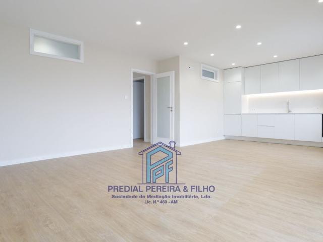 Andar Moradia T4+1 | Remodelado | Gueifães Maia