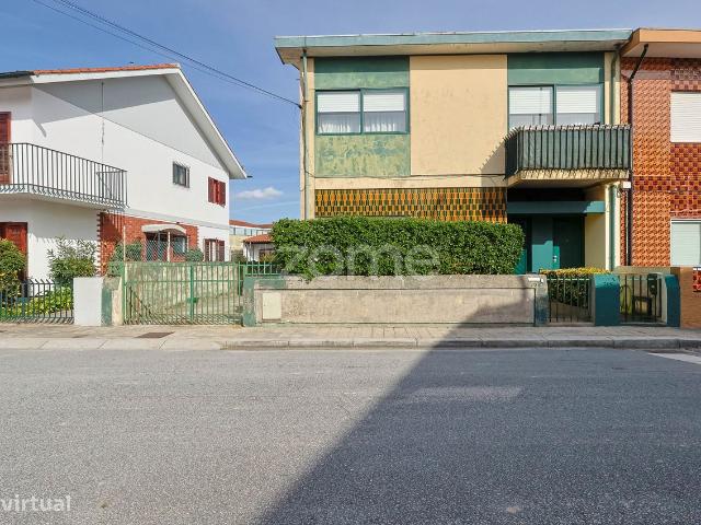 Andar moradia T2 com garagem e terrao Rio Tinto atualmente arrendado