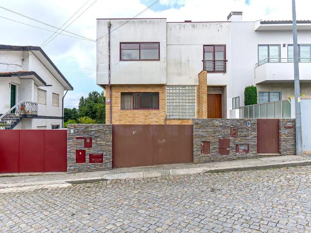 Andar Moradia T2 com Jardim Privativo