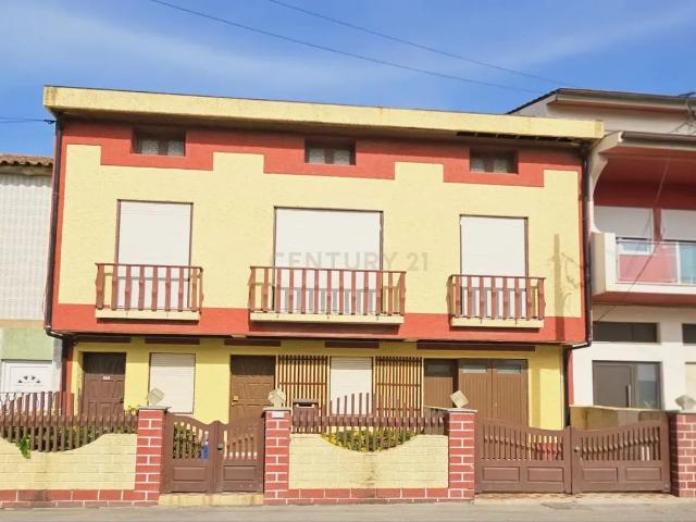 Andar Moradia T2 em Segunda Linha de Mar na Aguçadoura, Póvoa de Varzim