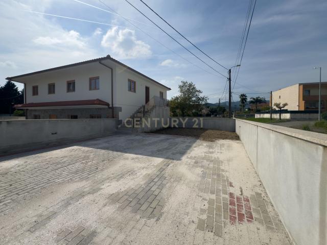 Andar Moradia T3 para Arrendamento – Santo Estêvão de Briteiros Guimarães