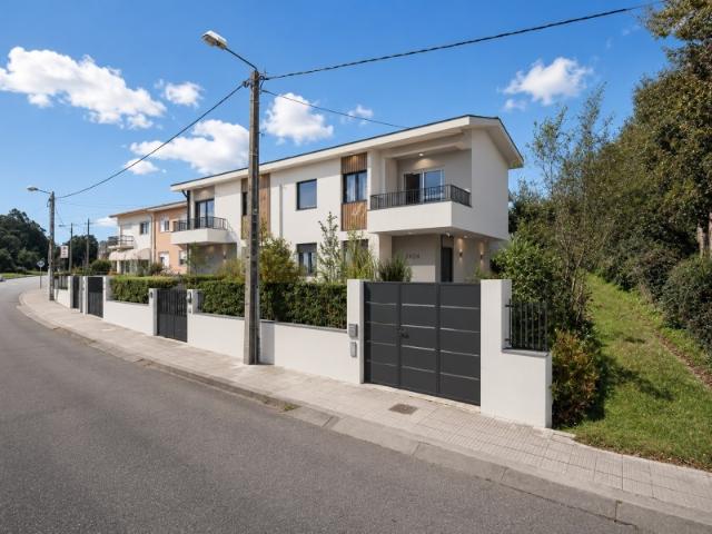 Andares de Moradia T3 | Ideais para Habitação ou Investimento