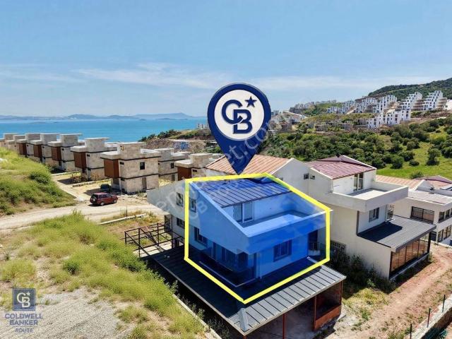 Çandarlı Nirvana Sitesinde 2+1 Teras Kullanımlı Dubleks Daire