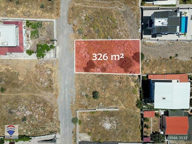 ÇANDARLI BİMEYKODA KESINTISIZ PANOROMİK DENIZ VE DOĞA MANZARALI VİLLA İMARLI 326 M2 ARSA