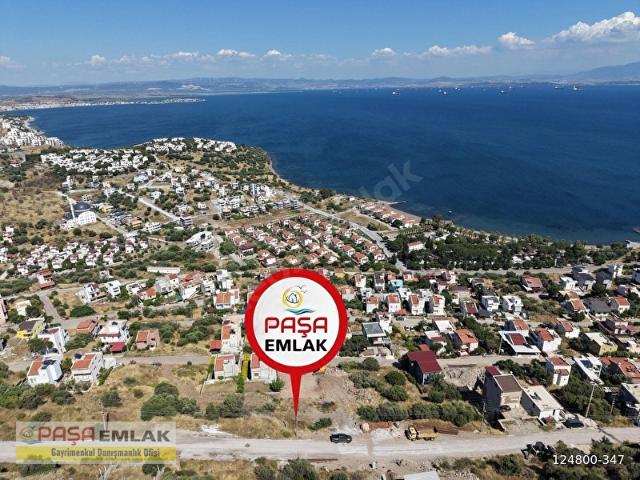 ÇANDARLI EYKO SİTESİ'NDE KAPANMAZ DENİZ MANZARALI SATILIK ARSA