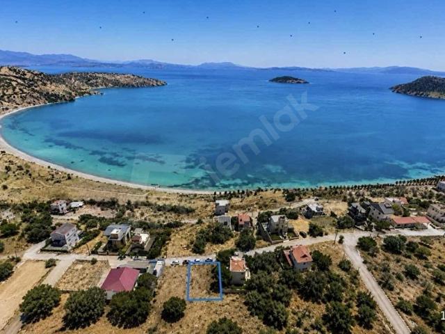 ÇANDARLIDA DENİZE 150 METRE SATILIK ARSA