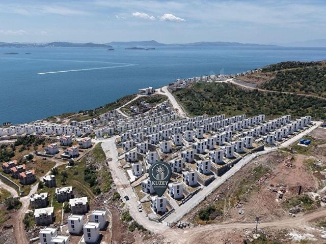 ÇANDARLI'NIN EN BÜYÜK PROJESİNDE SATILIK FIRSAT KÖŞE VİLLA