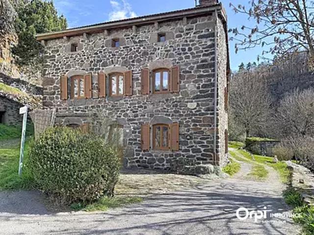 Andelat 15100 Achat / Vente maison 7 pièces t7 jardin cave