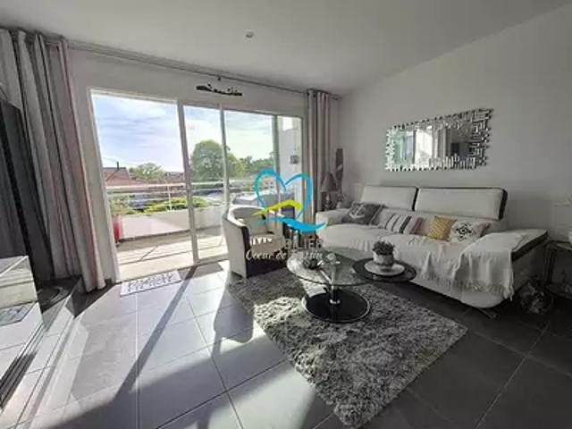 Andernos les Bains 33510 Achat / Vente appartement 2 pièces t2 au dernier étage