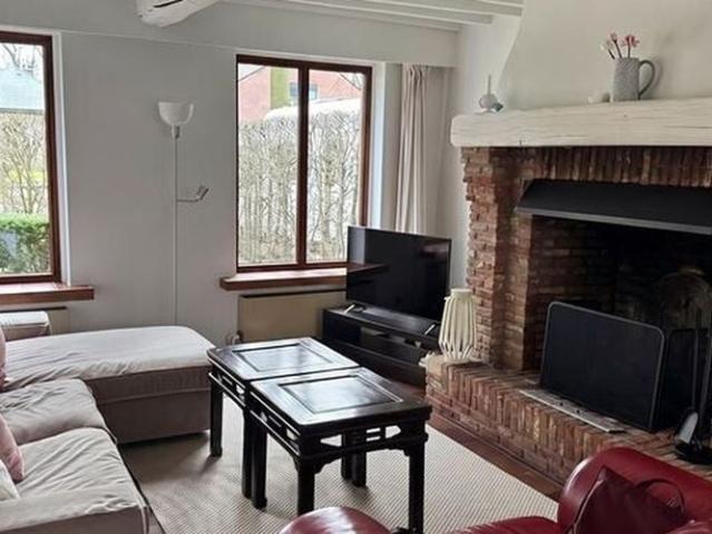 Andere te huur in Brasschaat voor € 1.895 met 3 slaapkamers