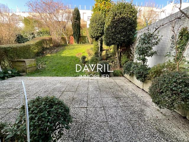 ANDRÉSY * DUPLEX * BEAU JARDIN PRIVATIF SUD OUEST * IDEAL 1ère