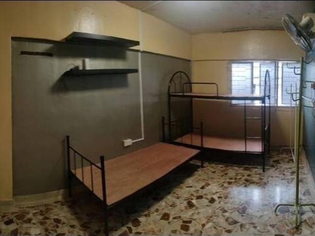 ANG MO KIO BED SPACE FOR INDIAN MALE triple sharing