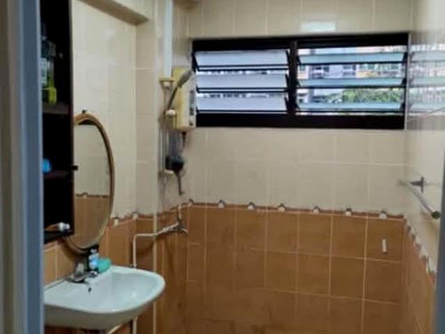 Ang Mo Kio 61 Ang Mo Kio, HDB 5 Rooms