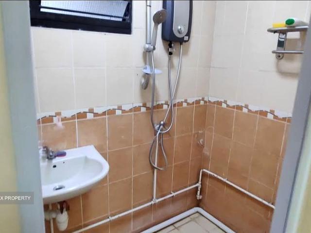 Ang Mo Kio 61 Ang Mo Kio, HDB 5 Rooms