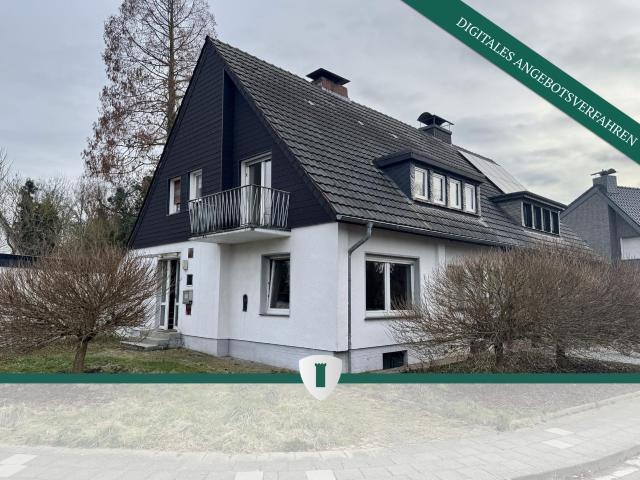 Angebotsverfahren+Sanierungsbedürftiges EFH mit Erbpachtgrundstück in Neuss Norf