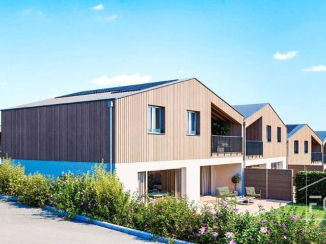 Angebaute Villa am Ende, 4,5 Zimmer mit herrlichem Blick