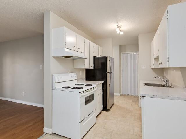 Angela Manor 1 Bedroom Apartment for Rent at 11945 81 Street NW, Edmonton, AB T5B 2S7 Eastwood