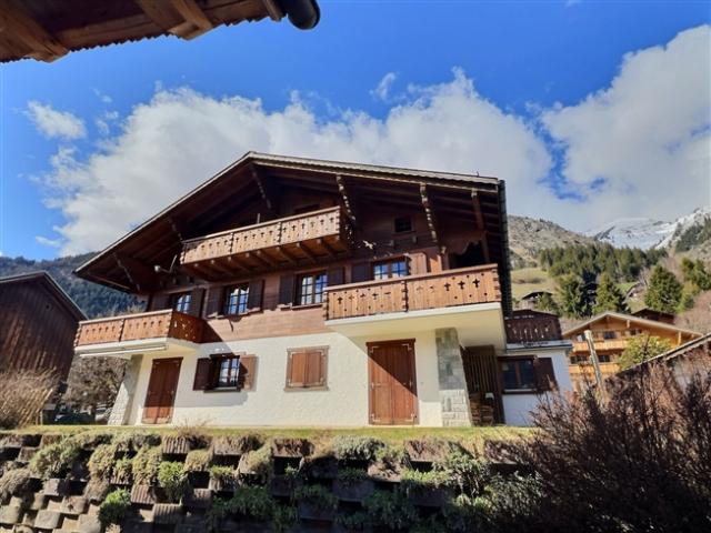 Angenehmes Penthouse Doppelhaus zum Verkauf in Château d'Oex