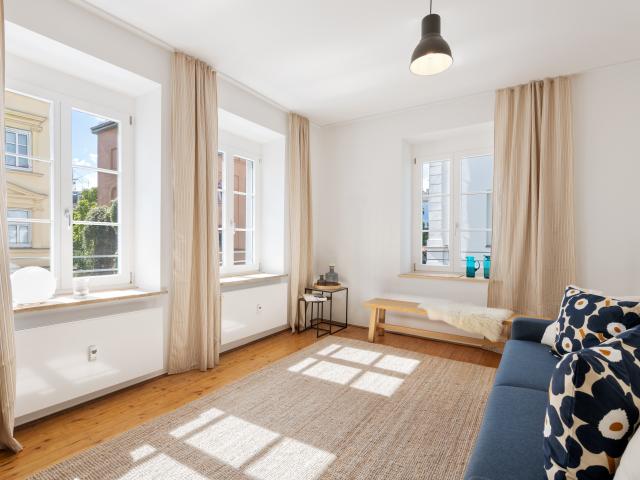 Angesagte City Lage: Einladend charmantes 1,5 Zimmer Stadtdomizil in saniertem Altbau