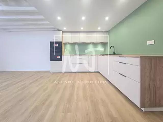 Angers 49000 Achat / Vente appartement 3 pièces t3 au dernier étage