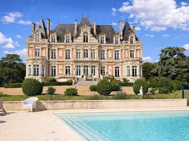 Angers 49000 Achat / Vente divers 33 pièces