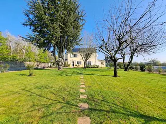 Angers 49100 Achat / Vente maison 9 pièces t9