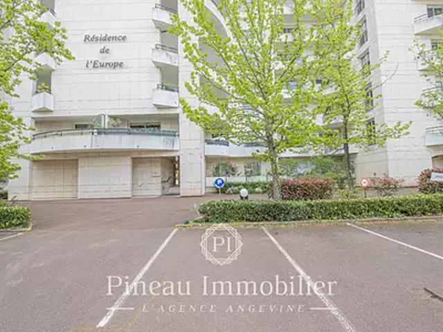 Angers 49100 Achat / Vente parking au dernier étage