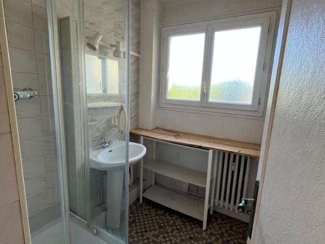 ANGERS: Appartement T4 3 chambres Idéal colocation étudiante Disponible immédiatement