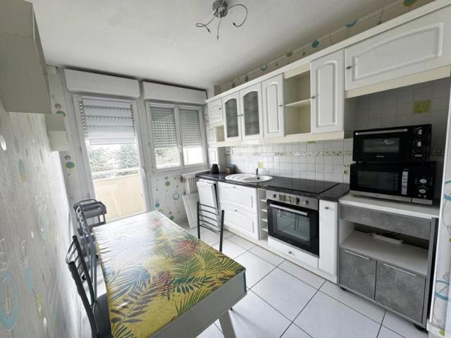 ANGERS: appartement Type 3 lumineux, balcon, cave et parkin