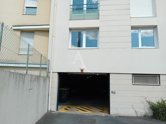 Angers Location Parking / Garage 49