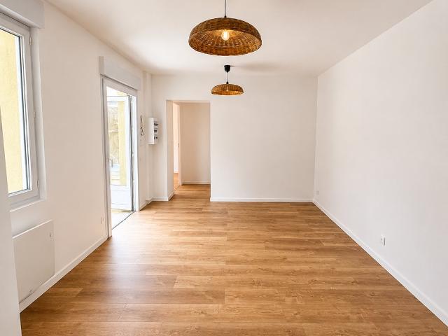ANGERS MOLIERE APPARTEMENT T3 AVEC TERRASSE DE 15M2