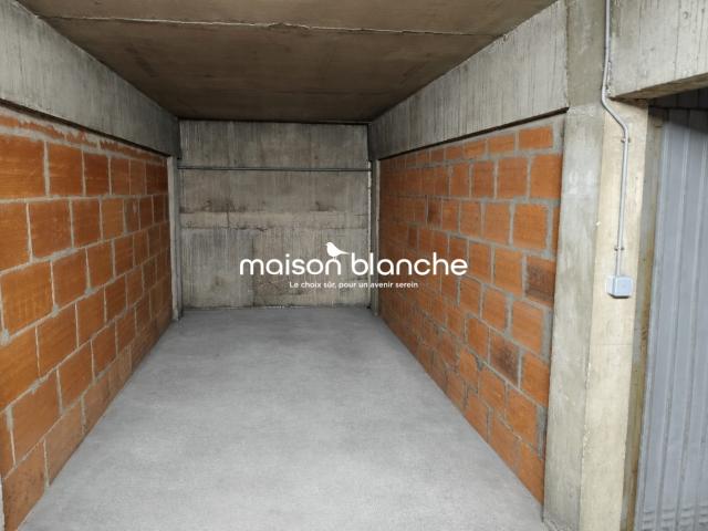 Angers Vente Parking / Garage 49