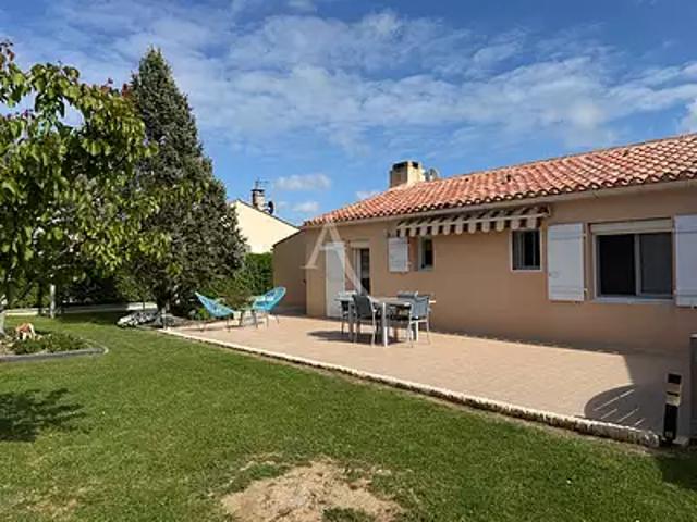 Angles 85750 Achat / Vente maison 4 pièces t4 au dernier étage