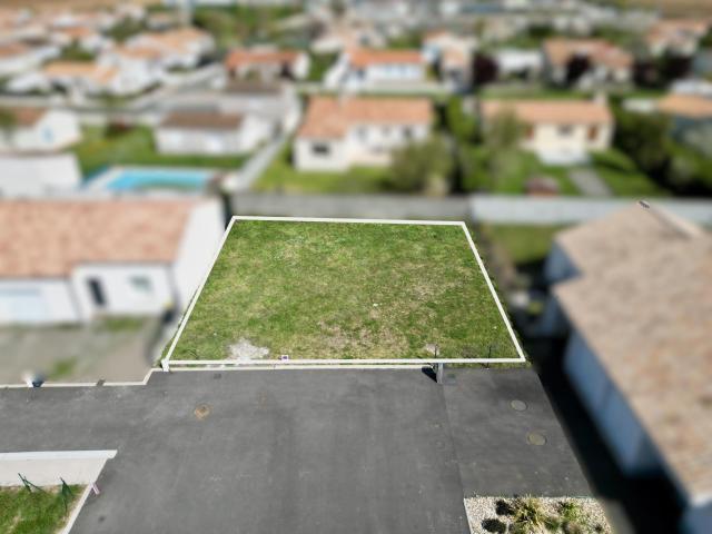 Angles Vente Terrain 85