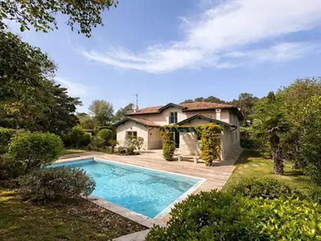 Anglet 64600 Achat / Vente maison 6 pièces t6 terrasse balcon
