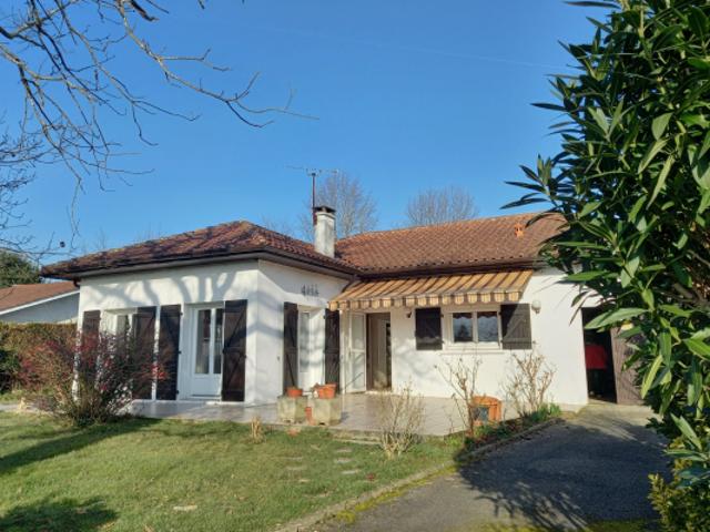 ANGLET ARITXAGUE MAISON PLAIN PIED MITOYENNE PAR LE GARAGE