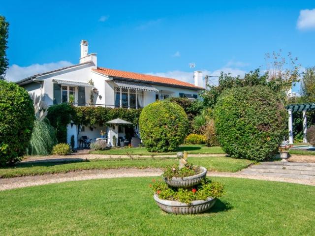 Anglet Golf du Phare élégante Propriété avec Parc de 2300m2