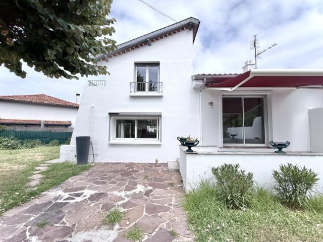 ANGLET LES FLEURISTES MAISON AVEC JARDIN