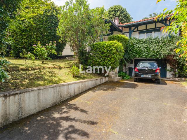 ANGLET Maison familiale en très bon état