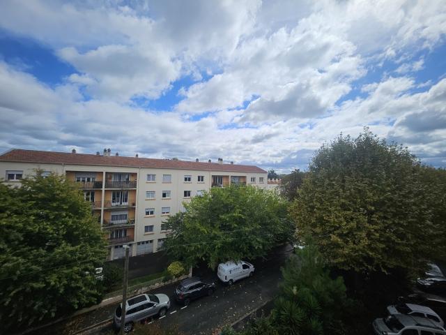 Anglet, Mairie, T3 dernier étage, balcon, cave et garage