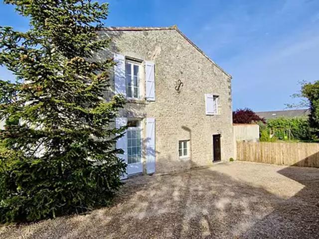 Angliers 17540 Achat / Vente maison 8 pièces t8