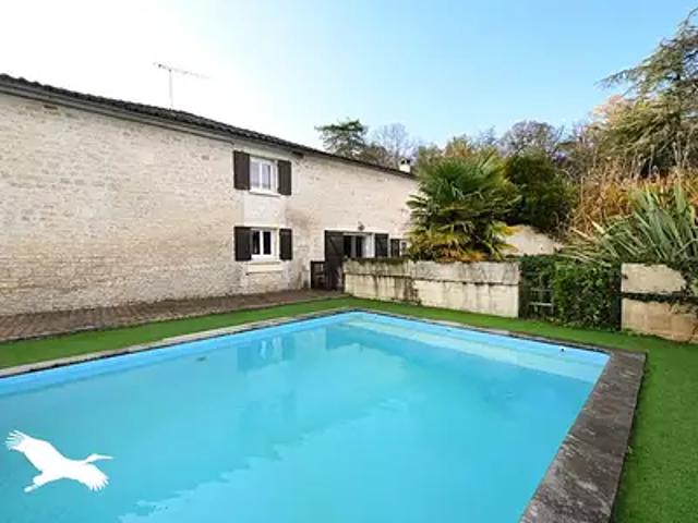 Angoulême 16000 Achat / Vente maison 7 pièces t7 au dernier étage parking