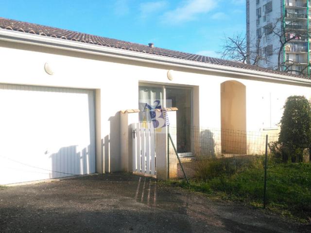 ANGOULEME MAISON PLAIN F4 AVEC GARAGE ET JARDIN