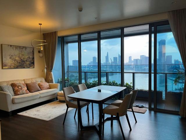 Anh chị Thuê SUNWAH PEARL 2PN view sông gọi Em Trâm ạ, nhà đầy đủ nội thất cao cấp