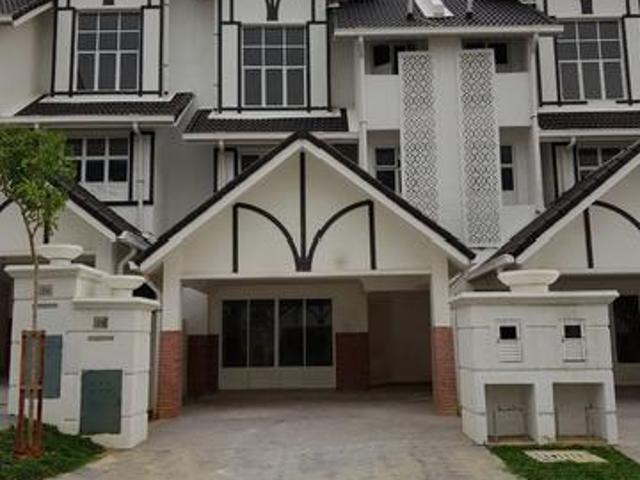 Anjung Sari Setia Alam Setia Utama