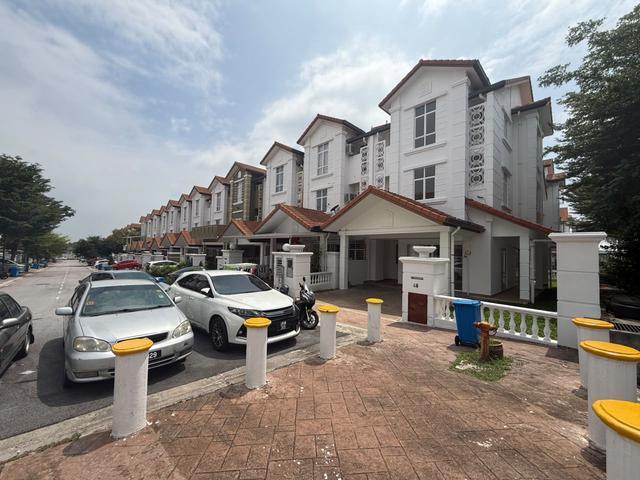 Anjung sari setia perdanaterrace corner unit5 bedroomeasy access