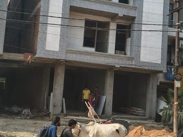 Ankur Vihar Dlf Commercia Commercial Shop 350 Sq. Ft. in Dlf Ankur Vihar Ghaziabad Listing ID: #9377